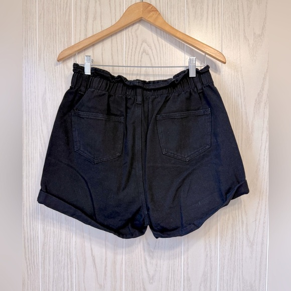 Denim Blvd Los Angeles Denim Jean Shorts Womens L Black Elastic Waist Cuffed NWT - Picture 4 of 4